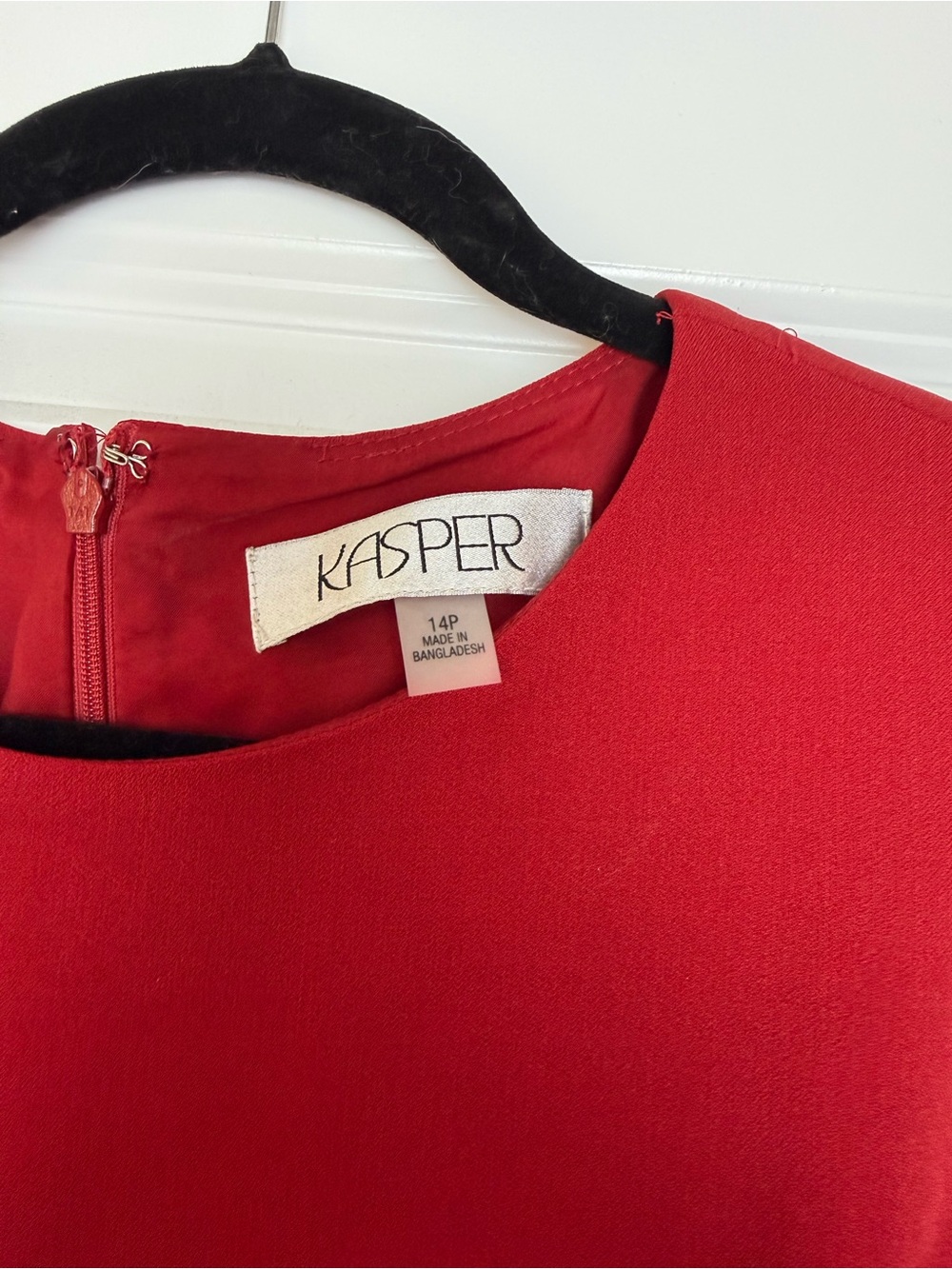 Kasper Women’s Red Round-Neck Tunic Top